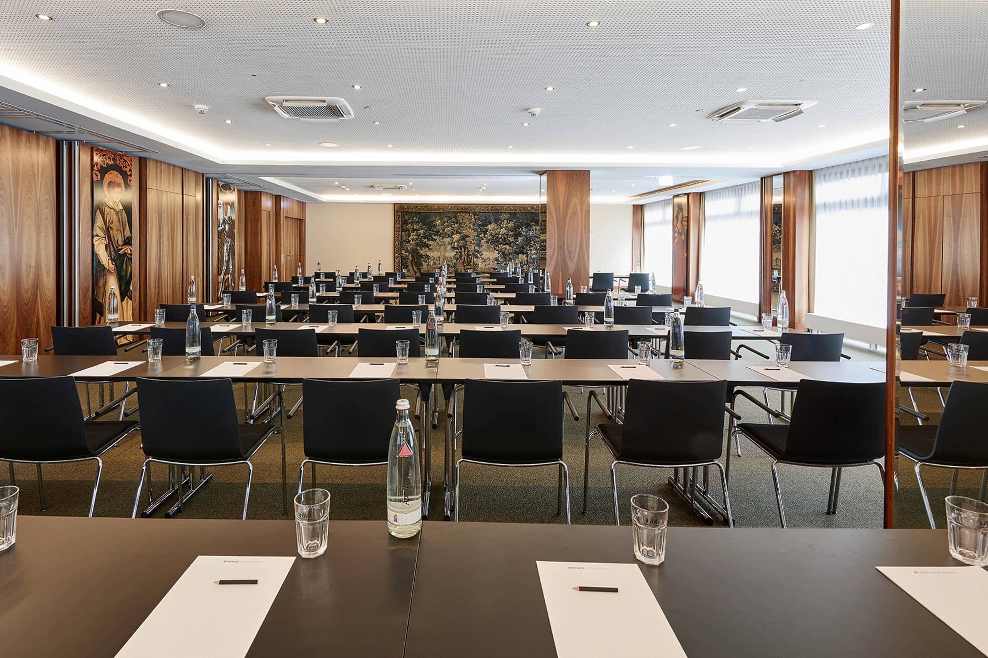 Living Hotel Düsseldorf Tagung Buchbarer Vorlesungssaal