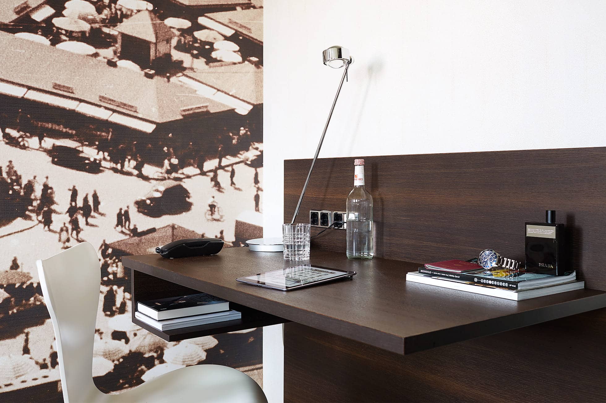 Living Hotel Das Viktualienmarkt Superior Arbeitsbereich Arbeitsbereich mit Wandbild