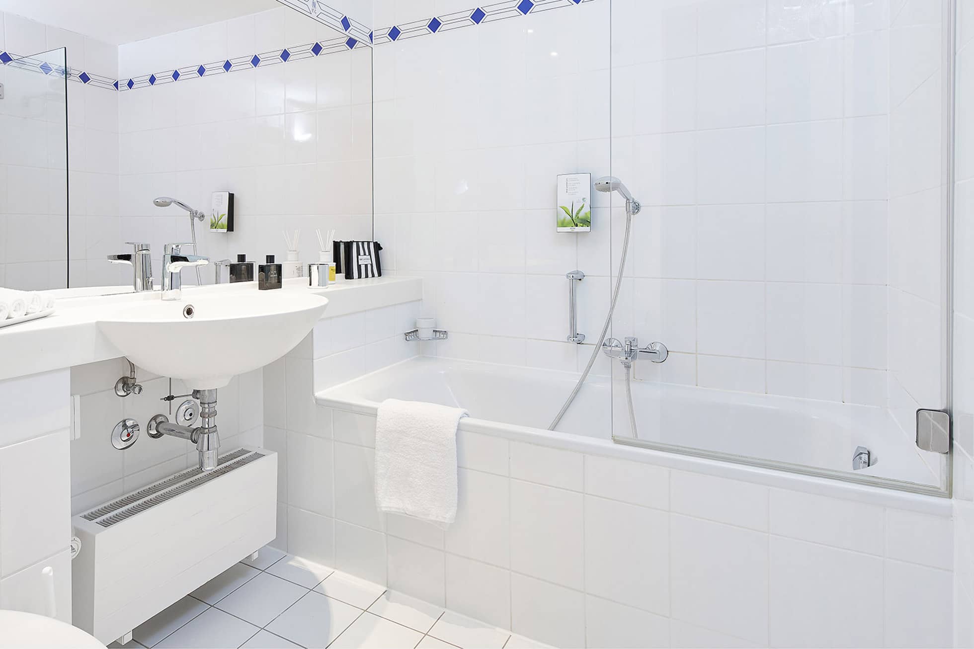 Living Hotel Prinzessin Elisabeth Deluxe Badezimmer Aparthotel in München Badezimmer