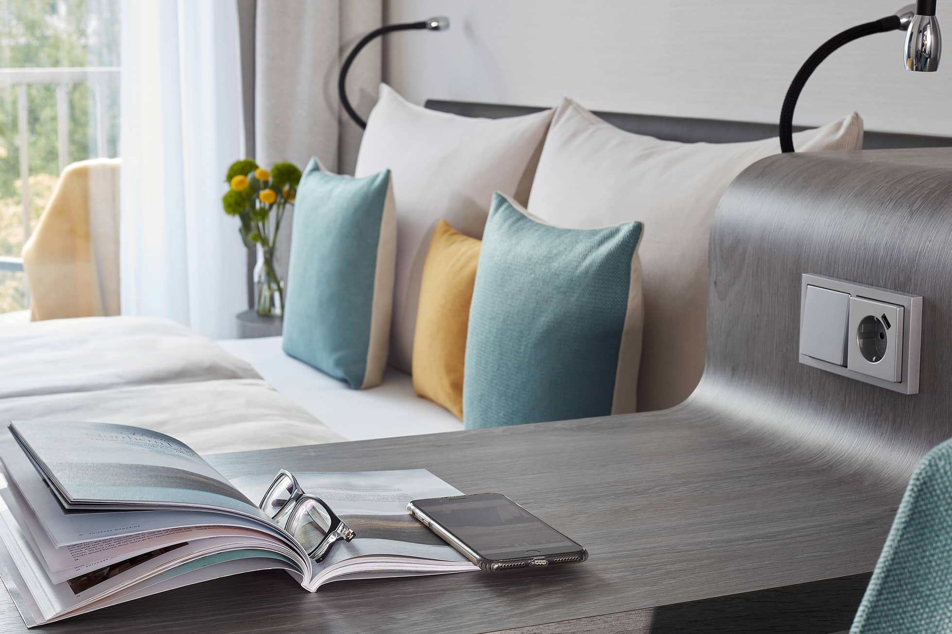 Living Hotel am Deutschen Museum Doppel Plus Arbeitsbereich Schreibtisch mit Bett Kombiniert