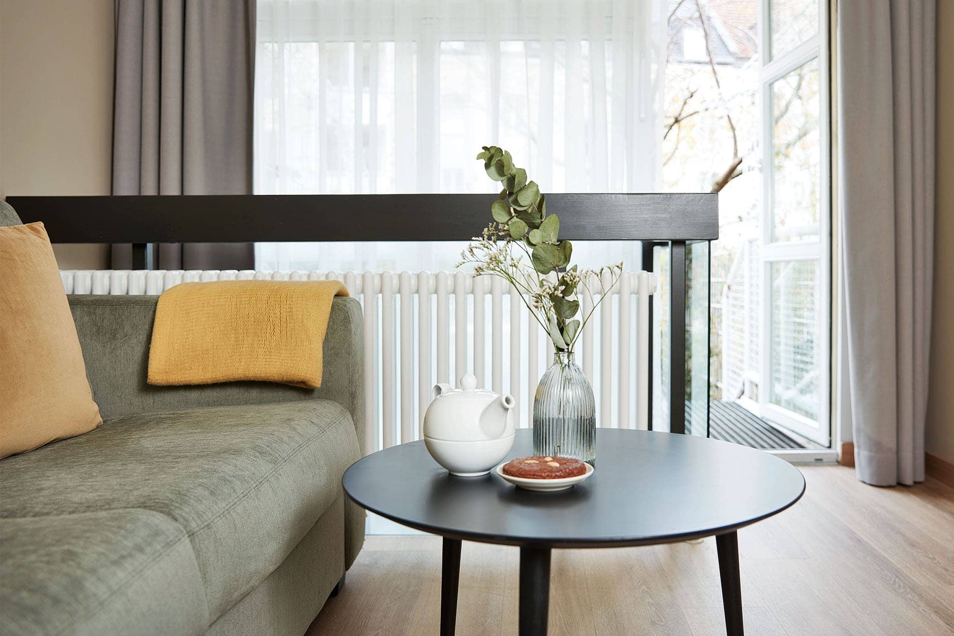 Living Hotel Nürnberg Maisonette Arbeitsbereich Arbeitsplatz im buchbaren Apartment