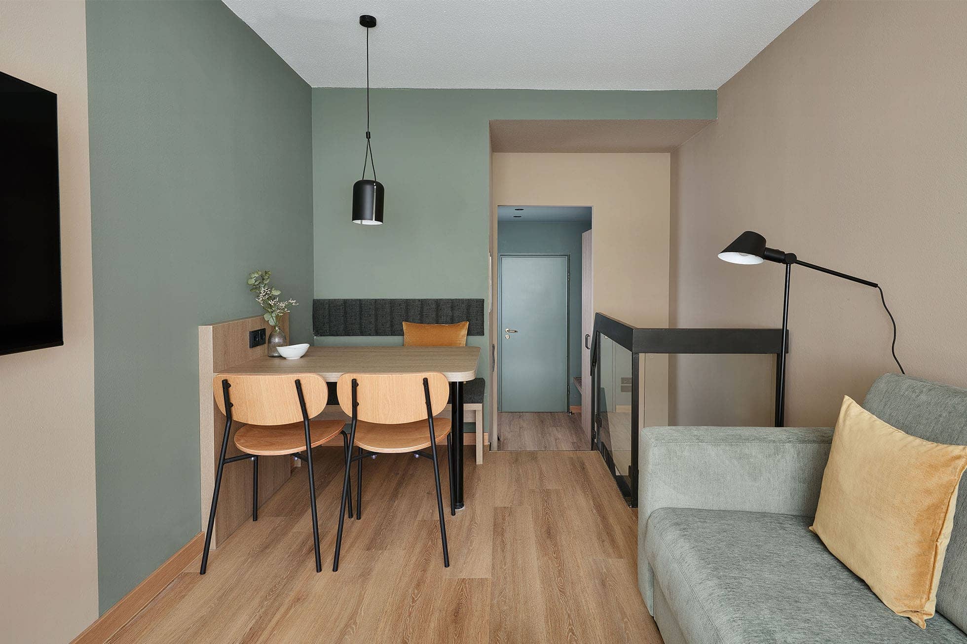 Living Hotel Nürnberg Maisonette Doppelbett Schlafbereich in der Maisonette