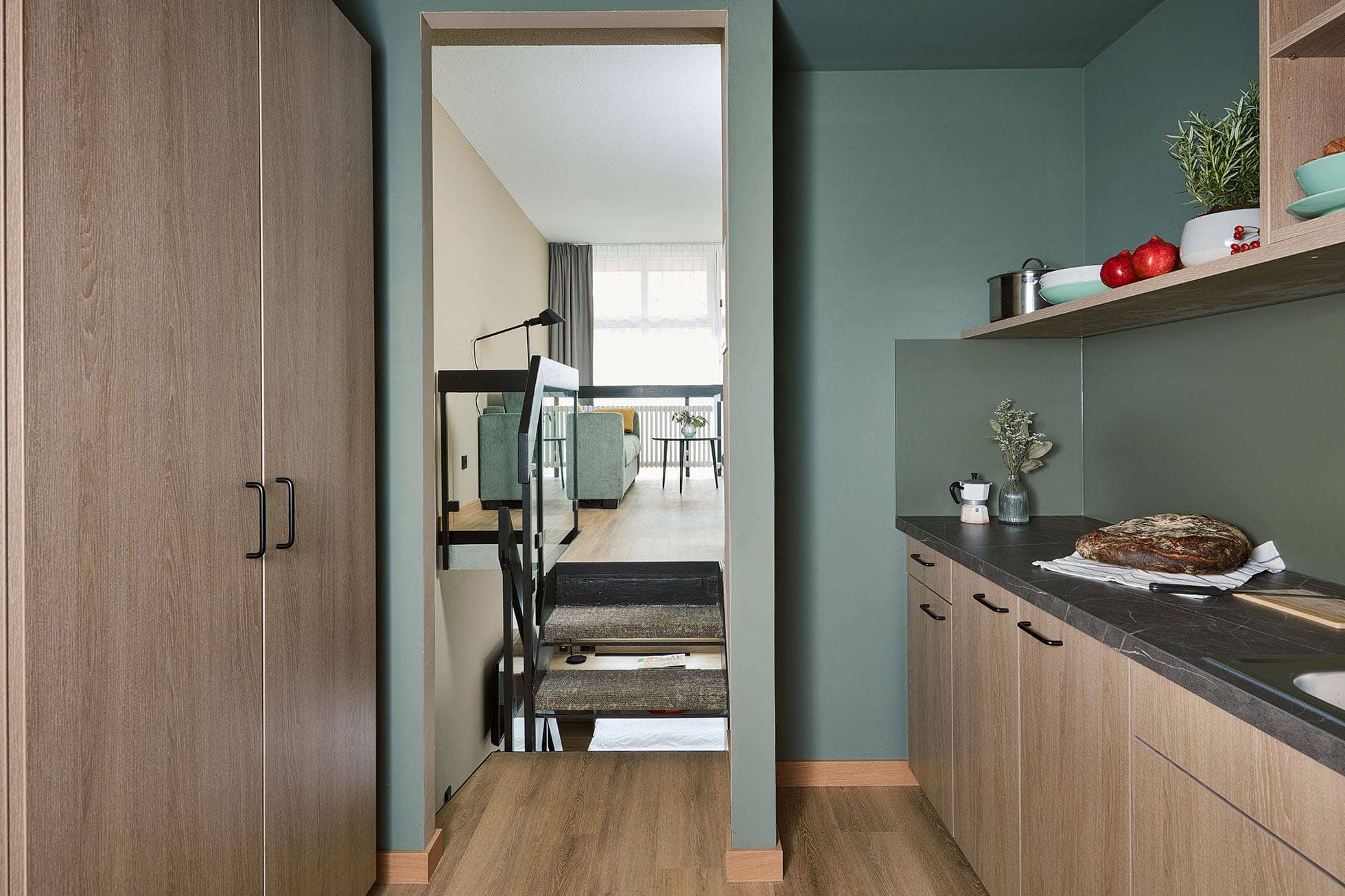 Living Hotel Nürnberg Maisonette Terrasse Bestuhlter Außenbereich