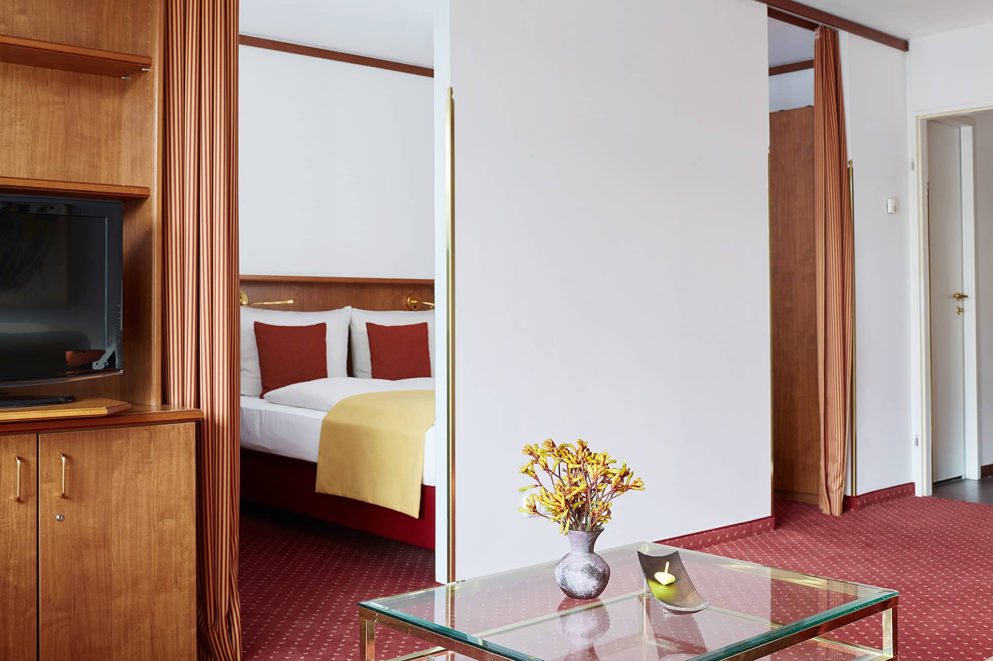 Living Hotel Nürnberg Superior Schlafbereich Abgetrennter Schlafbereich im Hotelzimmer