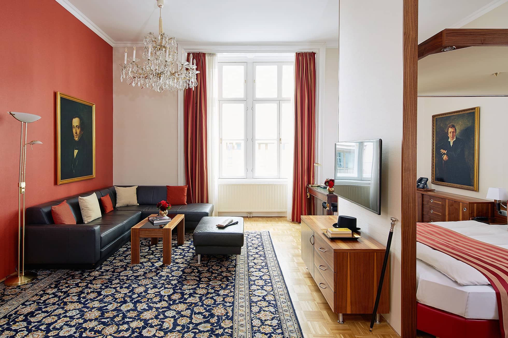 Living Hotel Wien Longstay Wohnbereich mit großer Couch